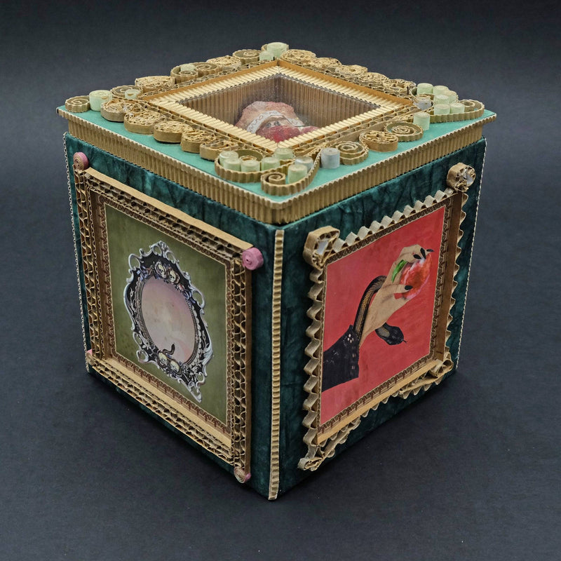 Snow White Treasure Box - Found in Italy